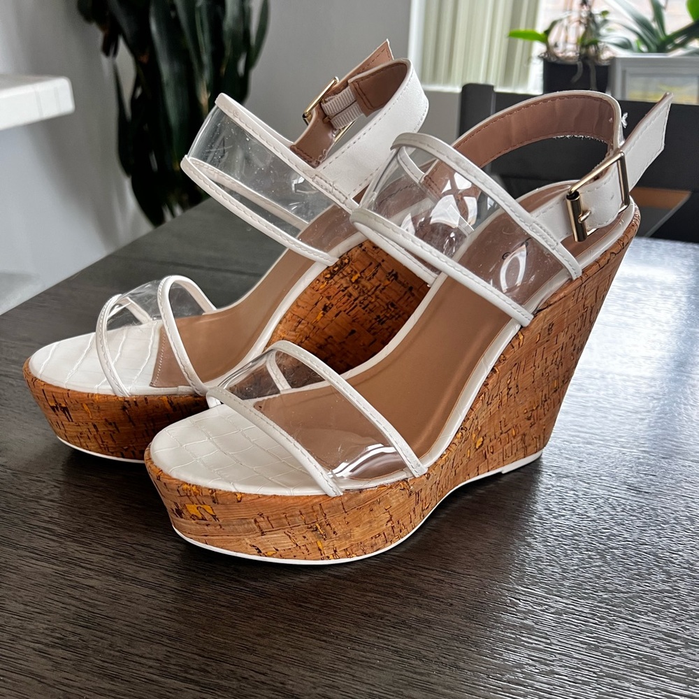 Cork wedges